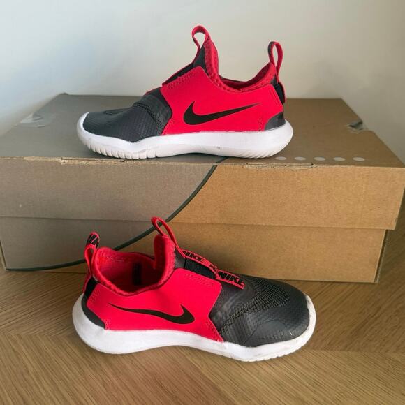 Nike Flex Runner Red/Grey Toddler Sneakers- SZ 9 C - Picture 8 of 10